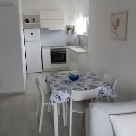 An Ni Apartment *