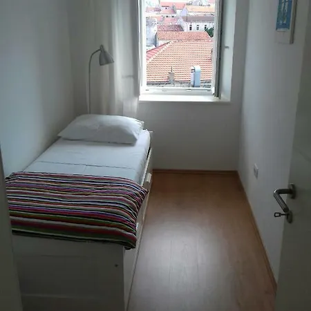 An Ni Apartment *