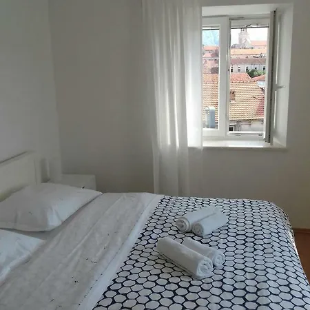 An Ni Apartment *